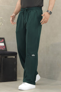 Alo Icons Pleated Loose Bottom Trouser In Dark Green